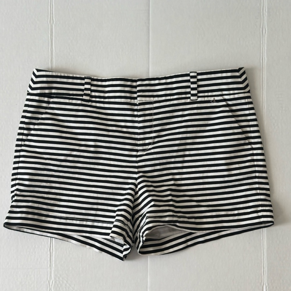 Calvin Klein || womans Striped black and white shorts Sz 12